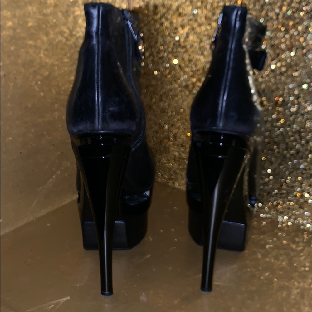Versace Bootie - Picture 2 of 8